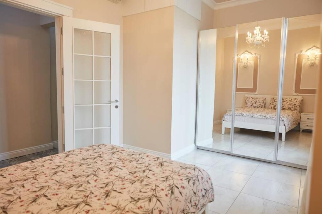 Taksim Square Apartment, Great View, Luxury Istanbul Ngoại thất bức ảnh